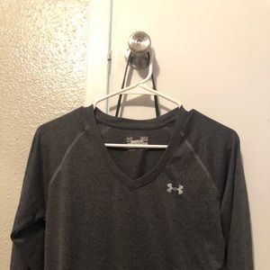 Under armour women’s top